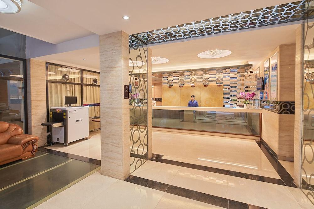 Kaiserdom Zhonghua Plaza Hotel Guangzhou Bagian luar foto